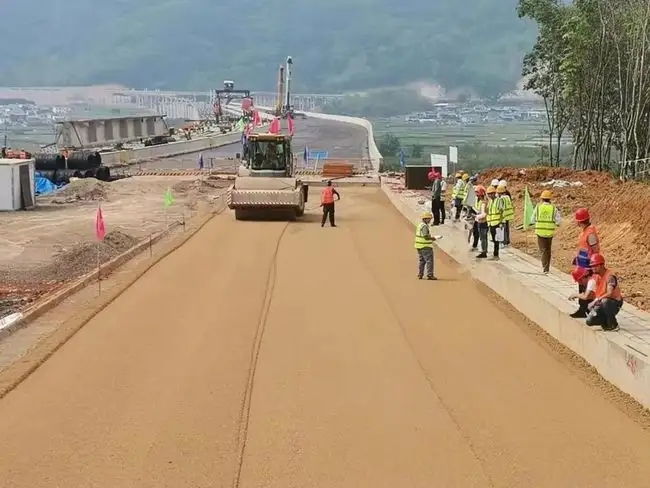 泰山路基工程